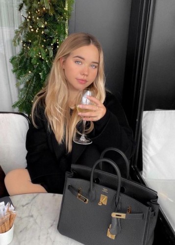 Лина, Г. Красноперекопск